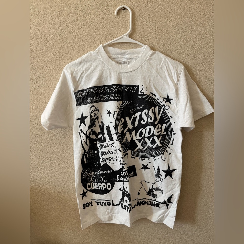 Junior H T Shirt